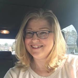 Meet your Posher, Lisa